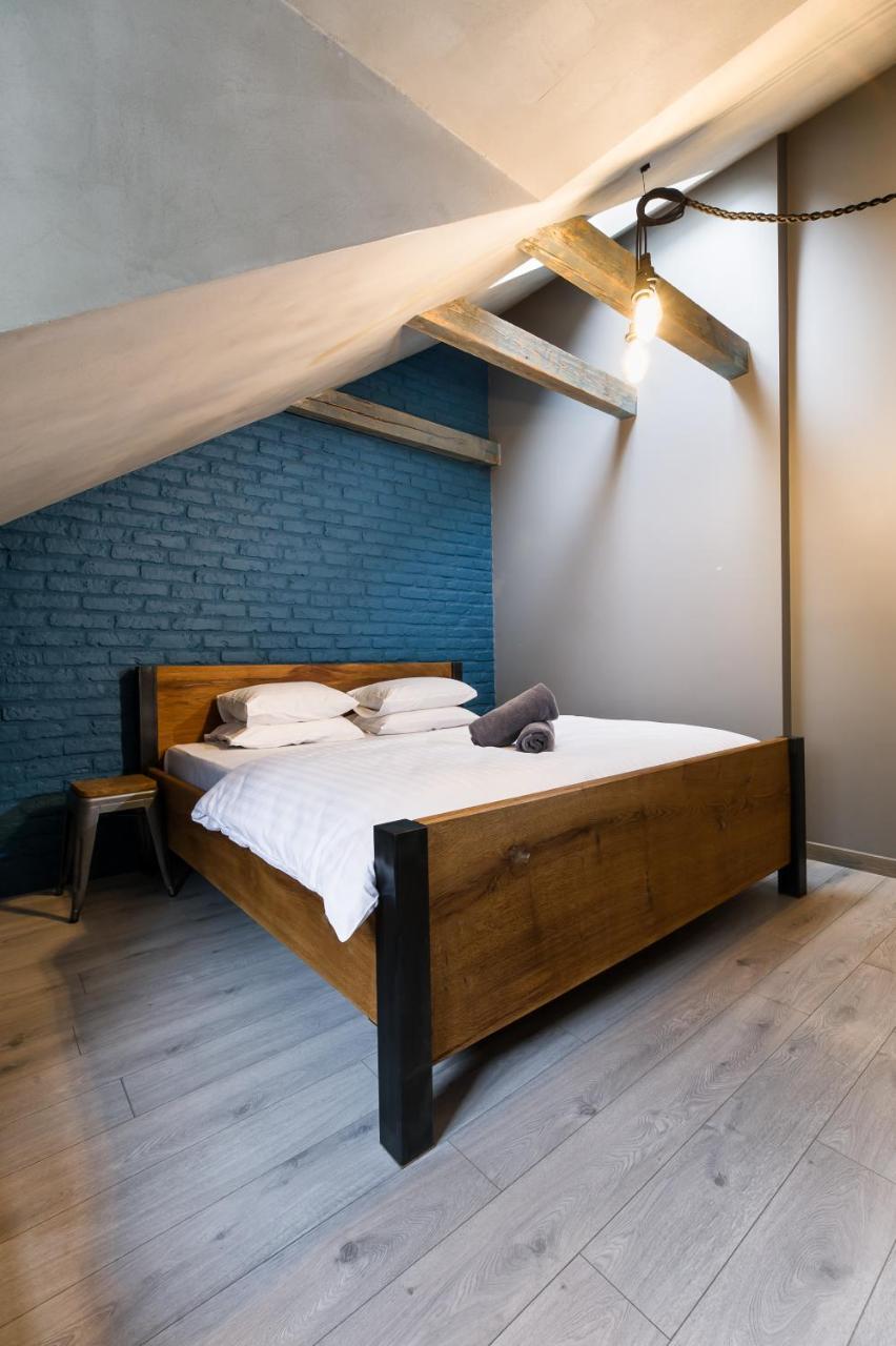 Wicked Weasel Hostel Riga Buitenkant foto