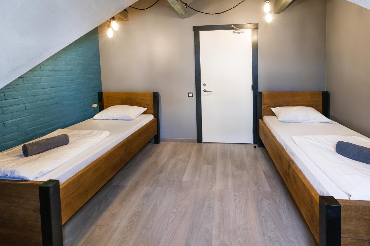 Wicked Weasel Hostel Riga Buitenkant foto