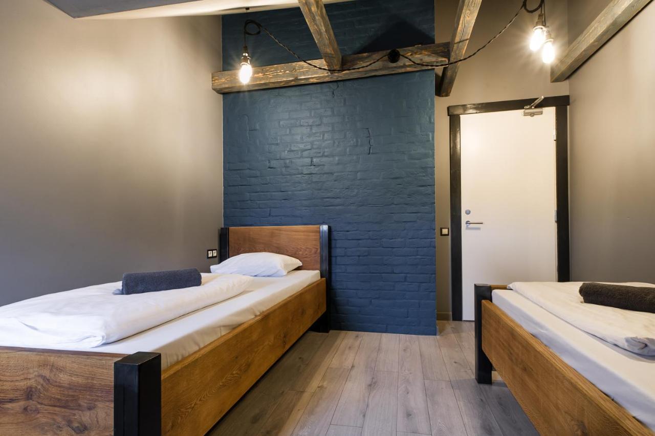 Wicked Weasel Hostel Riga Buitenkant foto